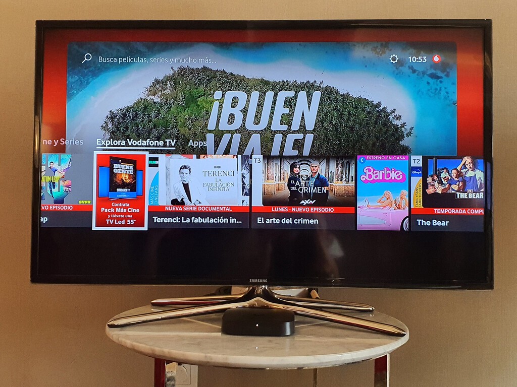 El nuevo decodificador multimedia de Vodafone quiere actualizar tu vieja tele tonta: llega con Android TV y Chromecast integrado 