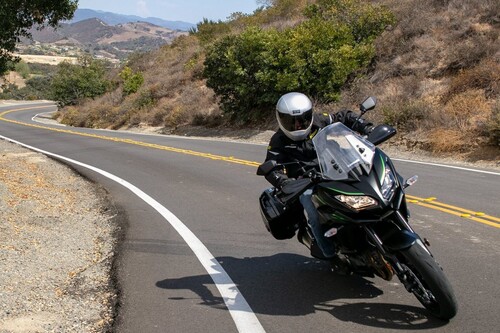 ¡Nadie es perfecto! Repasamos los siete errores más comunes en moto para que conduzcas seguro