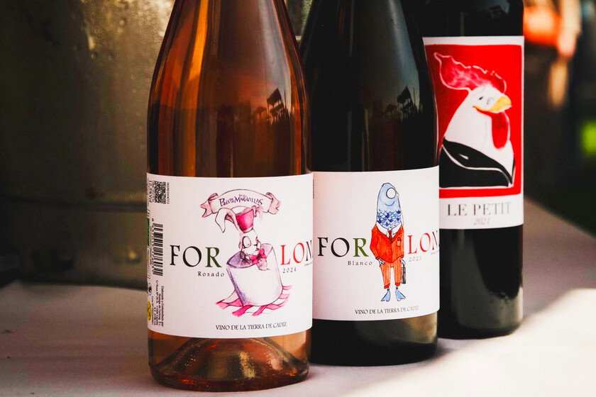 Cádiz también entiende de rosados y este entra por los ojos: un vino versátil y de elaboración totalmente artesanal