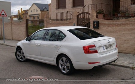 Skoda Octavia 1.8 TSI 180 Elegance miniprueba 05