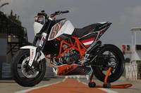 KTM 690 Duke “Track” limitada a 200 unidades. Definitivamente quiero una