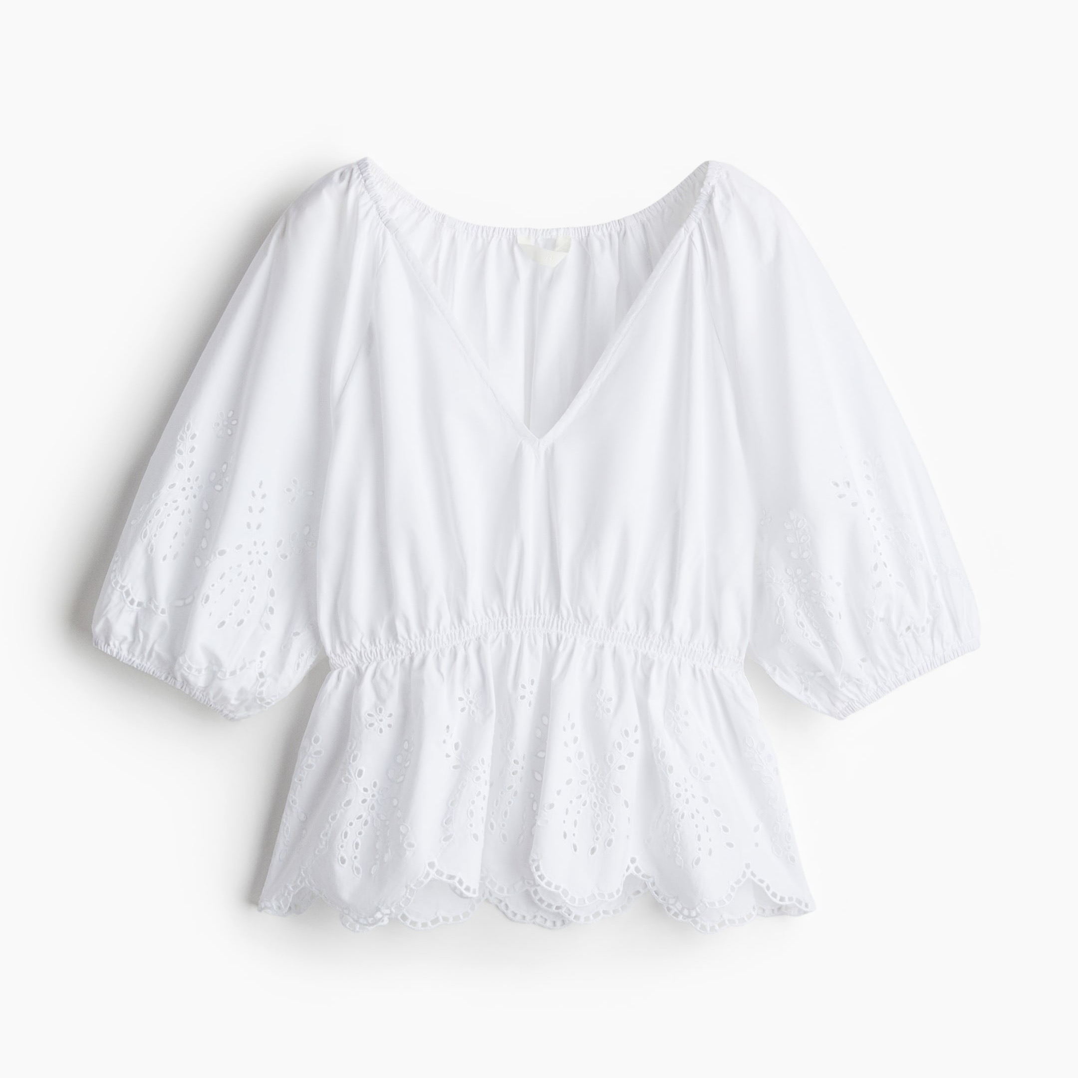 Blusa con bordado inglés