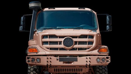 Este caminhão militar ultrarresistente possui três eixos e tração nas seis rodas | © Daimler Trucks