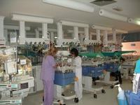 El personal de La Fe de Valencia, en contra de las cámaras en neonatología