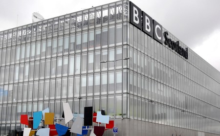 La BBC prepara nuevas normas para el uso de las redes sociales y prevé prohibir a sus periodistas opinar en Twitter