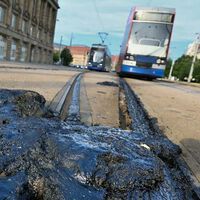 Las temperaturas extremas están dejando fuera de juego al transporte en Europa: hace tanto calor que las vías de tren y las autopistas se derriten