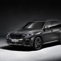 BMW X7 Dark Shadow Edition: sólo 500 unidades con los mismos 530 CV pero con un aspecto mucho más siniestro