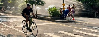 Un barrio de curritos e inmigrantes se cansó de vivir en una de las calles más peligrosas. Restringieron el tráfico y se ha convertido en "una superautopista para niños y familias" 