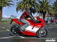 Ducati Desmosedici RR, toma de contacto (prueba dinámica y galería de fotos)