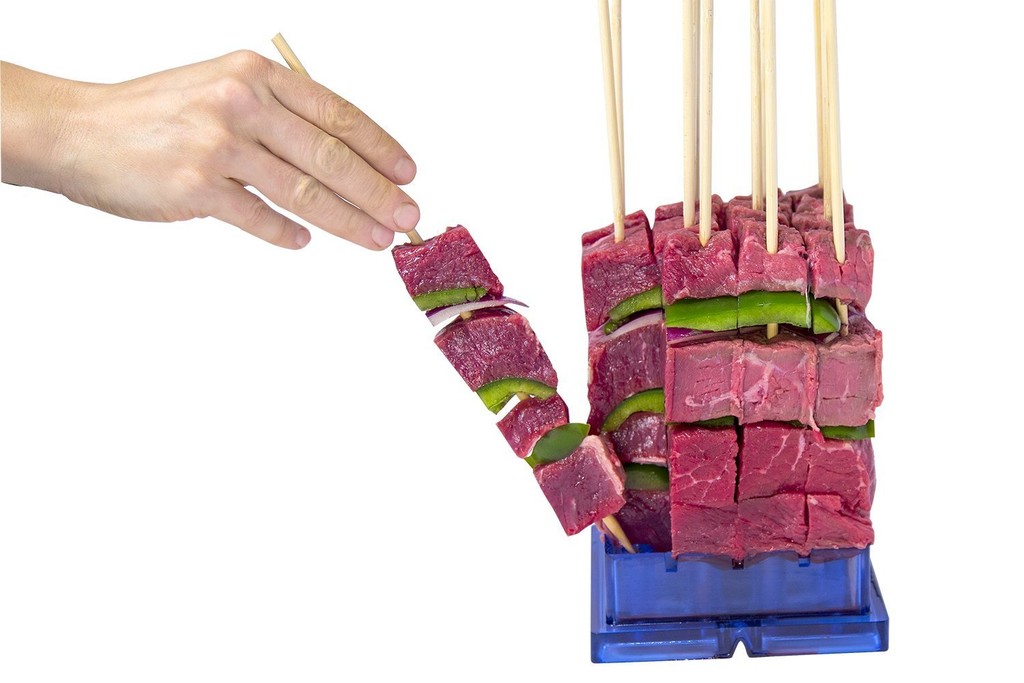 Clever kebab, el utensilio para hacer brochetas sin despeinarse