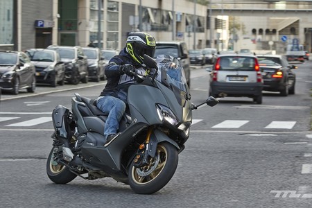 La moto ganará adeptos cuando se acabe el confinamiento por el miedo a los contagios en el transporte público