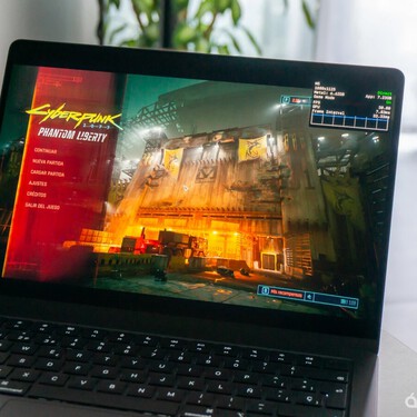 Apple ya tiene listo lo que necesitaba para su primer MacBook táctil. Y las filtraciones apuntan a que llegará este mismo año