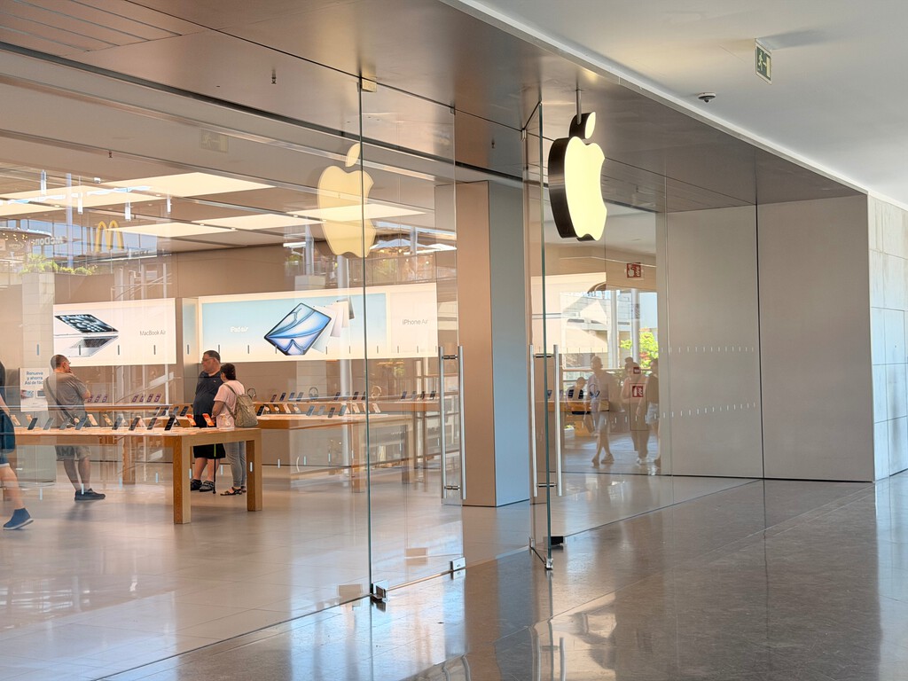 No hace falta esperar a Apple: así puedes montar tu propio plan de "iPhone para siempre" en España