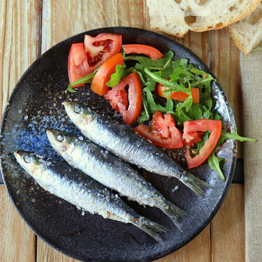 Sardinas asadas en el microondas, receta lista en un minuto, sin olores y con un resultado estupendo