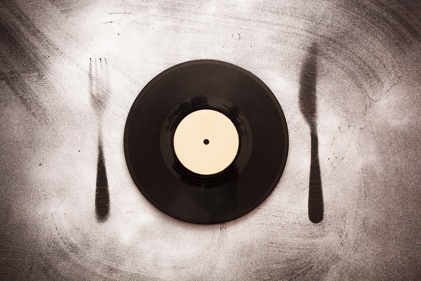 Por qué nadie se preocupa de poner buena música en los restaurantes (aunque ganarían más dinero)