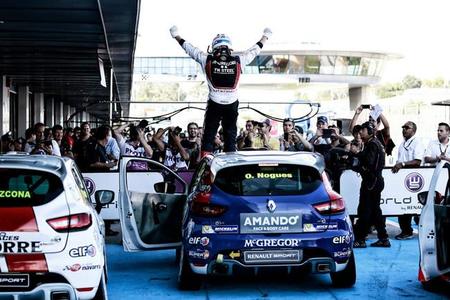 Óscar Nogués logra su segundo título en la Clio Eurocup