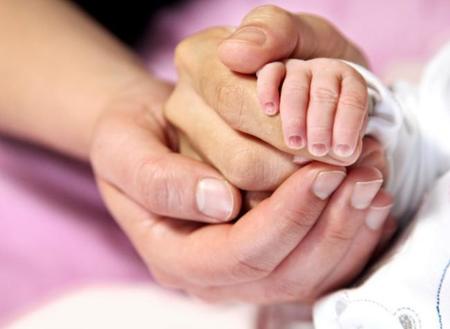 Un final feliz: tras trece abortos consiguieron ser padres