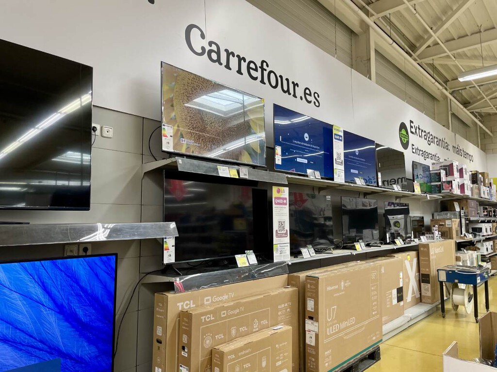 Carrefour tiene a precio de outlet esta enorme tele QLED de 65 pulgadas