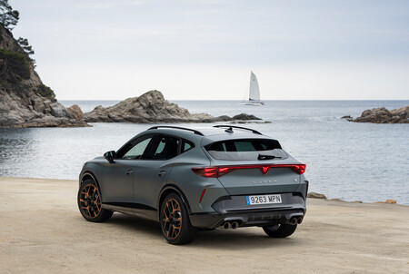 Cupra Formentor VZ 2025  Enceladus Grey Matt