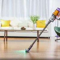 Solo cambiaría mi vieja Dyson por otra más moderna. Esta es ideal: es de los mejores de la marca y ahora tiene descuentazo