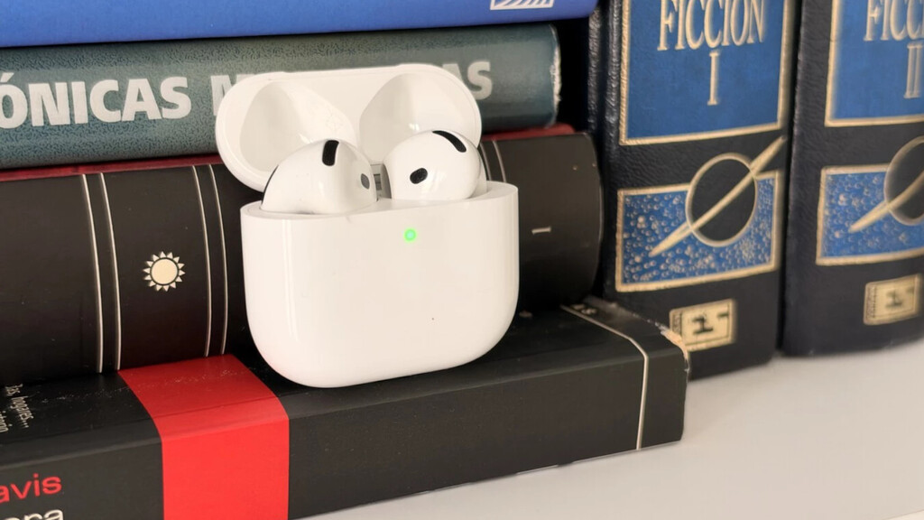 Carrefour deja a precio de liquidación los AirPods 4, pero sigue sin ser suficiente ante una generación actual tan completa
