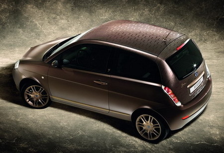Lancia Ypsilon Versus