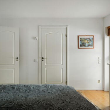 Lidl lanza mañana la solución para transformar puertas en armarios: cuesta menos de 6 euros y se instala sin taladros