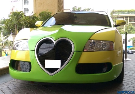 Los ricos quieren un Bugatti Veyron, pero si eres un enviado celestial necesitas algo más