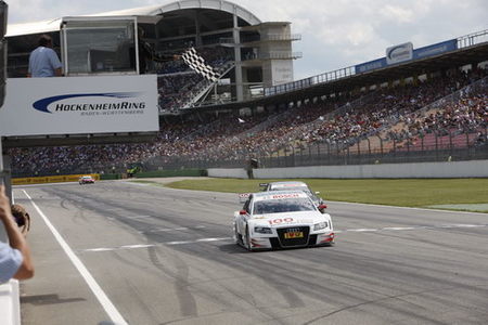 Tom Kristensen comienza ganando