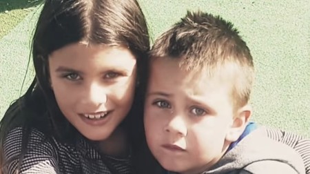 Con nueve años Laura nos explica qué es el autismo, y cómo es tener un hermano con esta condición