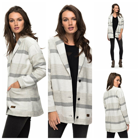 En eBay tenemos esta chaqueta de punto Roxy para chica por 69 euros y envío gratis