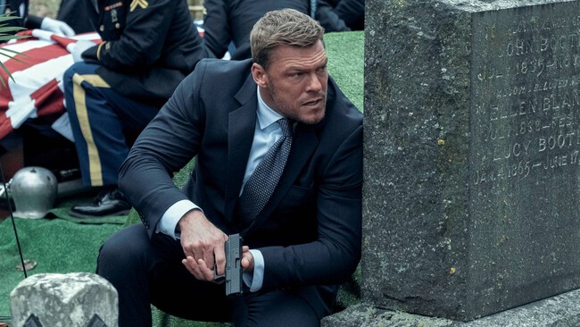 De intentar ser el nuevo Batman a protagonizar una de las mejores series de acción de Amazon. Ahora liderará la película de Helldivers 2