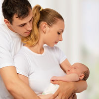 Once razones de peso para elegir la crianza en brazos