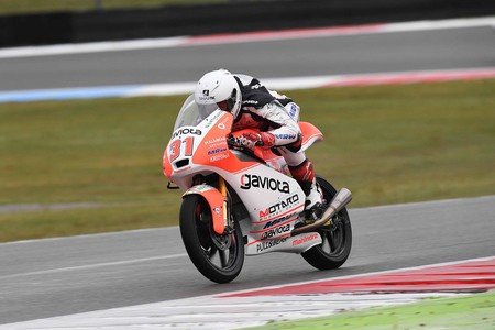 Mahindra Abandona Moto3 3