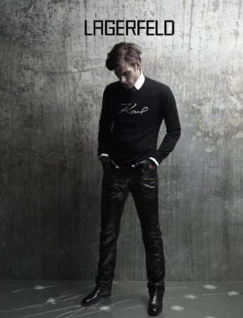 Jon Kortajarena posa para Karl Lagerfeld en su campaña Otoño-Invierno 2010/2011