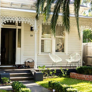 Llega a Lidl la sombrilla tipo parasol con soporte lateral y protección solar que arrasa todas las primaveras en terrazas y jardines de lujo