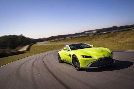 Así es el Aston Martin Vantage 2018: el V8 biturbo AMG de 510 CV unido a una carrocería bestial