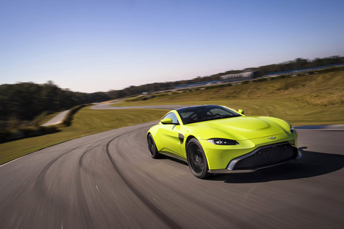 Así es el Aston Martin Vantage 2018: el V8 biturbo AMG de 510 CV unido a una carrocería bestial