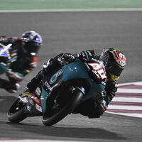 Darryn Binder lidera otra sesión en la que los equipos de Moto3 se liaron con lo de sumar y restar