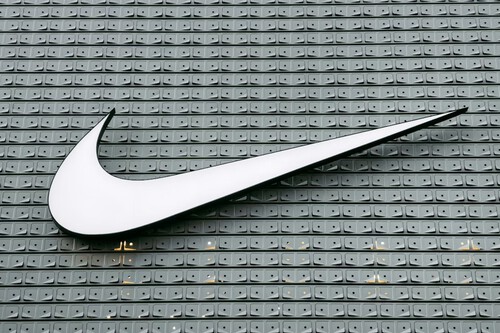 El Corte Inglés arrasa en su remate final de Nike con descuentos de hasta el 81% en su outlet 