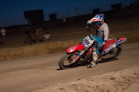 Nico Terol se impone en el óvalo de Madrid, ya es líder de la Copa de España de Flat Track