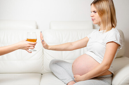 Cero alcohol en el embarazo: su consumo se relaciona con muerte fetal tardía y anomalías neurológicas irreversibles