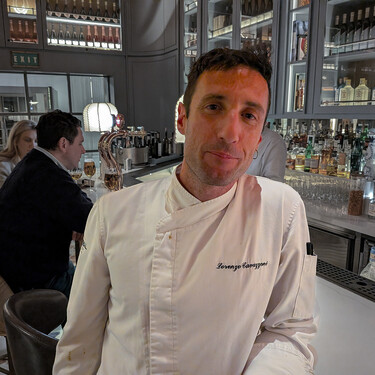 La Ciutat Vella de Barcelona es un páramo gastronómico tomado por turistas, pero el restaurante de este hotel está logrando que vayan a comer locales