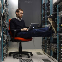 Nadie quiere centros de datos cerca, hasta que 520 puestos de trabajo como los de Villanueva de Gállego se ponen sobre la mesa