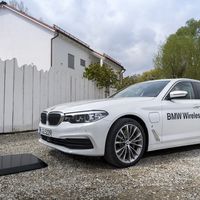 ¡Sin cables! La carga inalámbrica para el BMW 530e iPerformance llegará en 2018