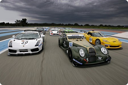 GT3 en formaciÃ³n 2.jpg