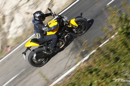 Ducati Monster 821 020