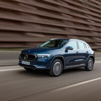 Mercedes-Benz agrega dos versiones más para EQA: 300 4MATIC y EQA 350 4MATIC