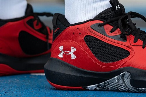 El Corte Inglés actualiza su catálogo de zapatillas Under Armour y comienza a liquidar todo el stock en su outlet