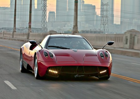 ¡V12 y manual! El siguiente superdeportivo de Pagani hará felices a los puristas